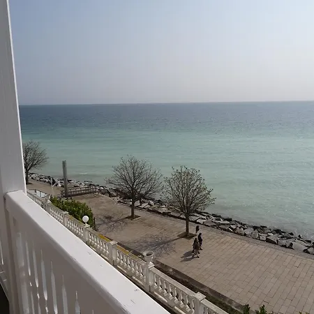 Fuerstenhof - 306 Victoria